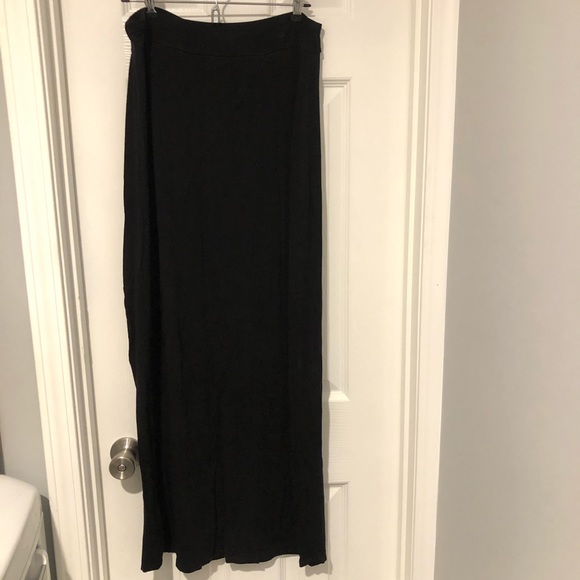 White House Black Market Dresses & Skirts - White House black market black maxi skirt